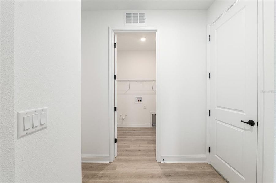 Spacious, unfurnished interior of a new home in , Ocala (Image 45).