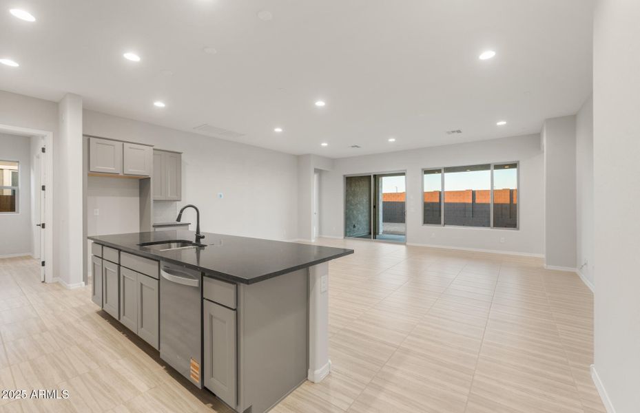 Kitchen/Cafe/Gathering Room