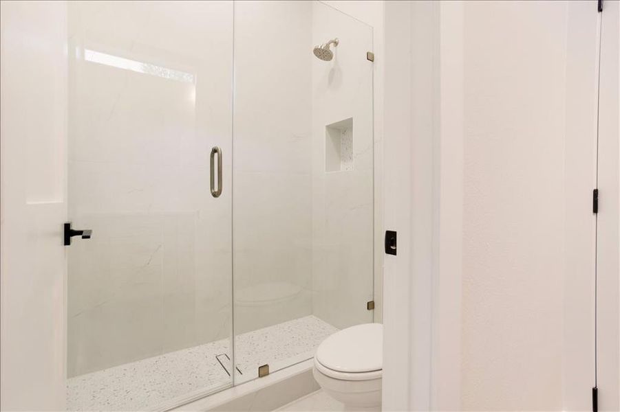 Furnished interior view inside a new home in , Pottsboro (Image 14).