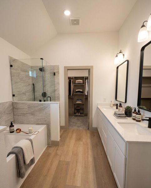 Furnished interior view inside a new home in , Hempstead (Image 5).