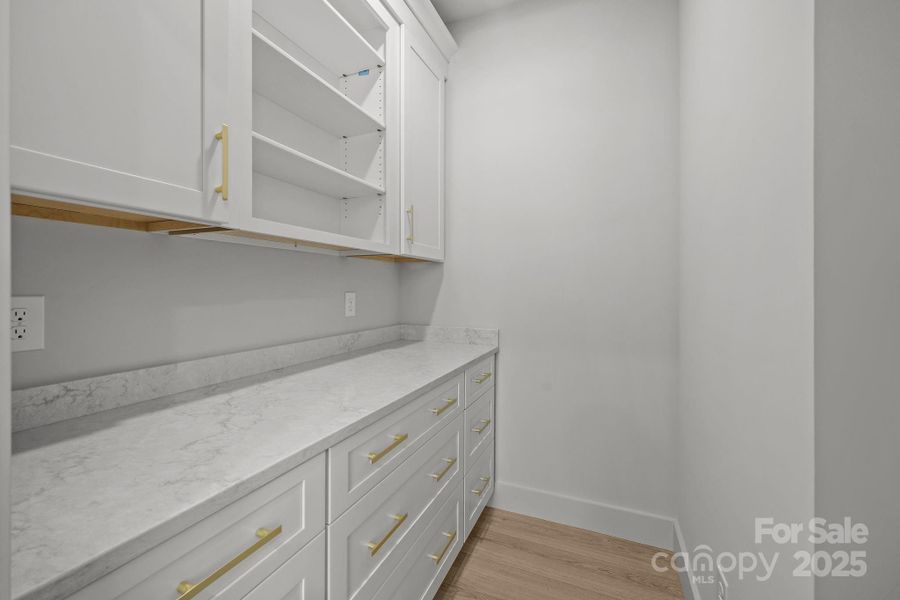 Furnished interior view inside a new home in , Richfield (Image 8).