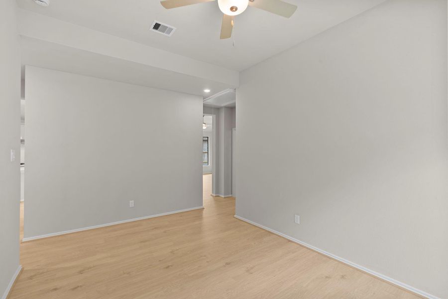 Spacious, unfurnished interior of a new home in Dunham Pointe, Cypress (Image 25).