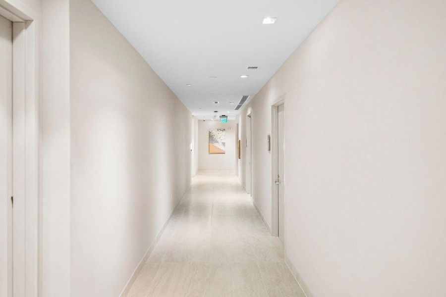 44B0C416-9F8A-4838-9581-F31237B6A78B 44B0C416-9F8A-4838-9581-F31237B6A78B