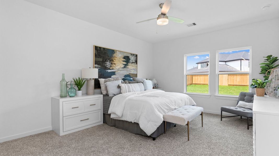 Furnished interior view inside a new home in Tamarron, Fulshear (Image 31).