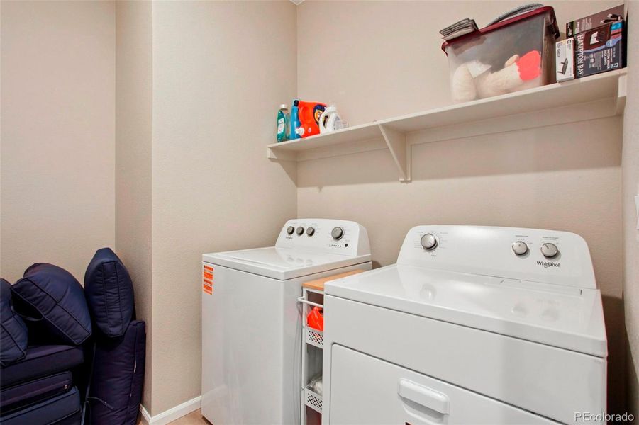 Washer & dryer included