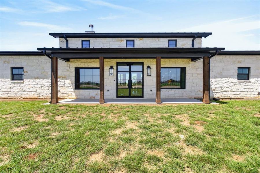 Exterior details and patio area of a home in , Jacksboro (Image 20).