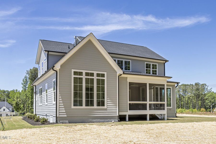 300_MEADOW_WALK_DR_EXTERIOR_05