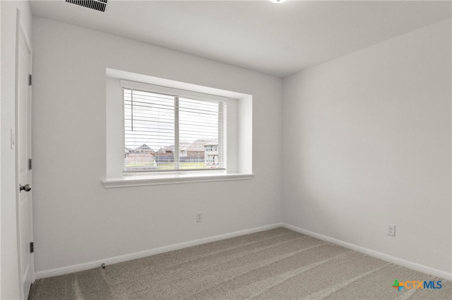 Spacious, unfurnished interior of a new home in Crosswinds, Kyle (Image 31).