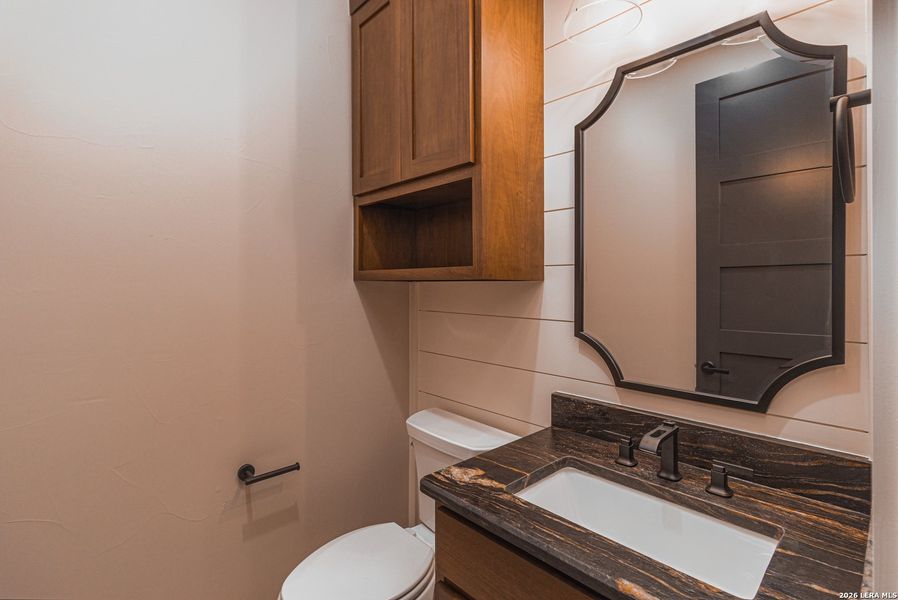 Furnished interior view inside a new home in , La Vernia (Image 6).