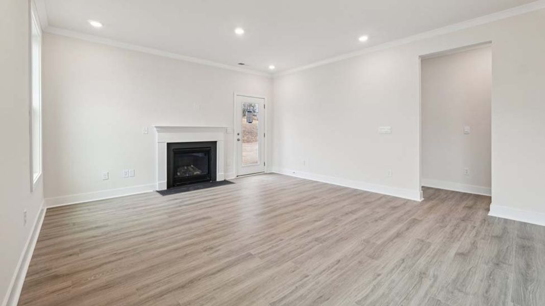 Spacious, unfurnished interior of a new home in Laurelbrook, Sherrills Ford (Image 15).