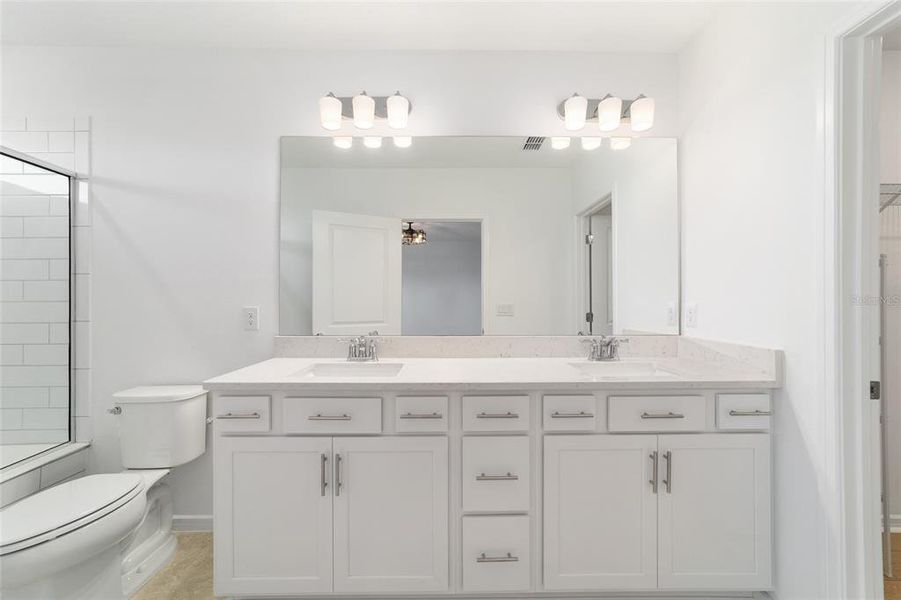 Furnished interior view inside a new home in , Ocala (Image 10).