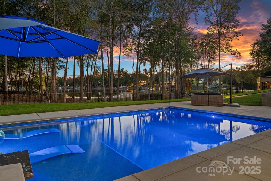 Community amenities in , Mooresville (Image 27).