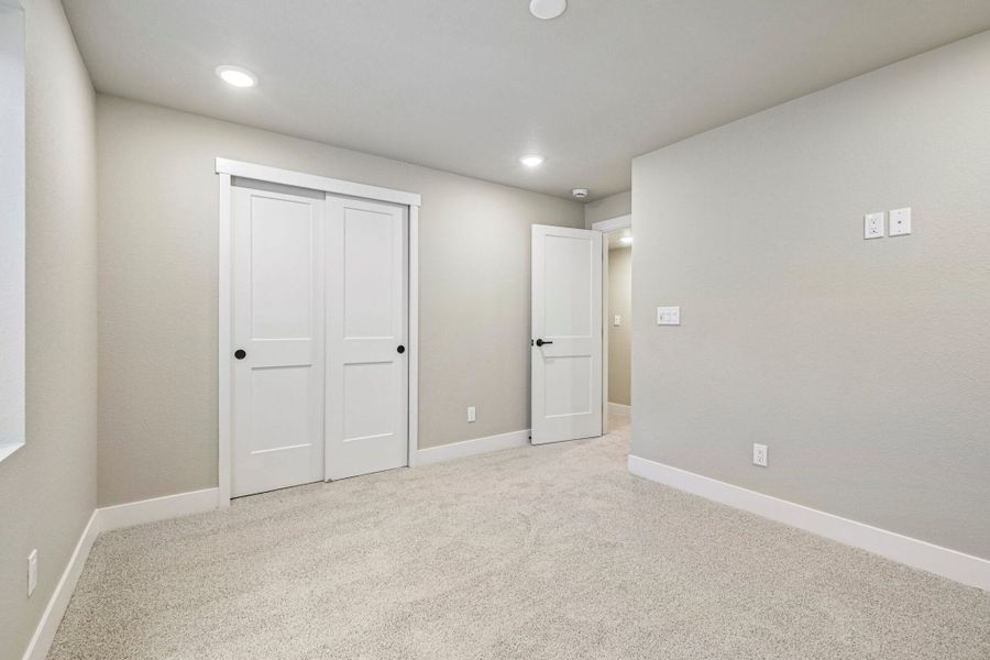 Spacious, unfurnished interior of a new home in Country Club Reserve – Fort Collins, Fort Collins (Image 41).