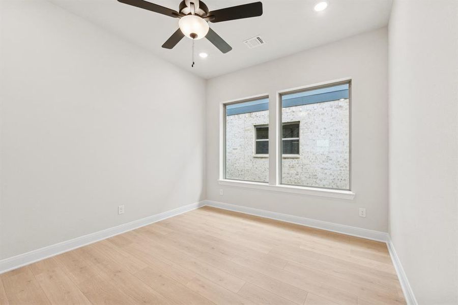 Spacious, unfurnished interior of a new home in South Pointe Cottage Series, Mansfield (Image 16). Spacious, unfurnished interior of a new home in South Pointe Cottage Series, Mansfield (Image 16).