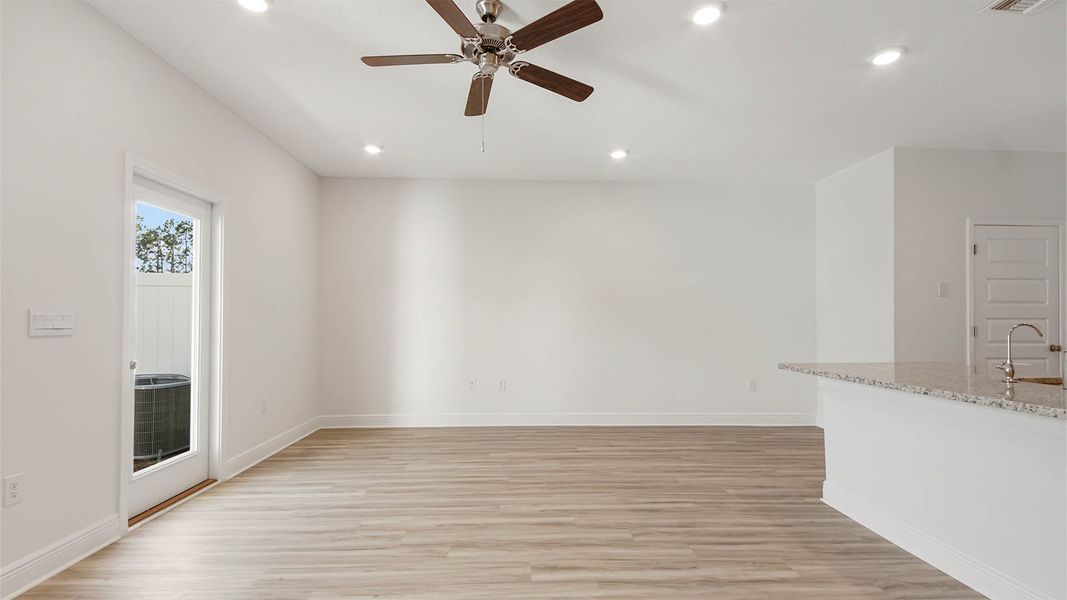 Spacious, unfurnished interior of a new home in Bayside at Ward Creek, Panama City Beach (Image 17).