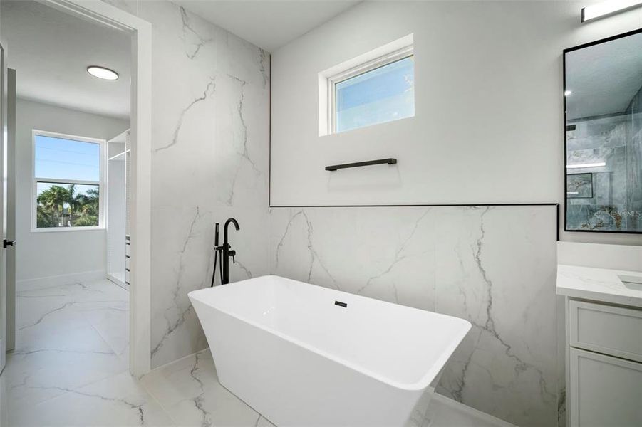 Furnished interior view inside a new home in , Apollo Beach (Image 5).