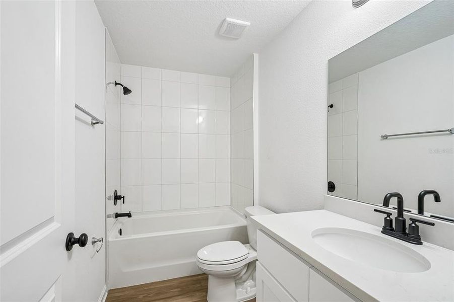 Furnished interior view inside a new home in , Ocala (Image 6).
