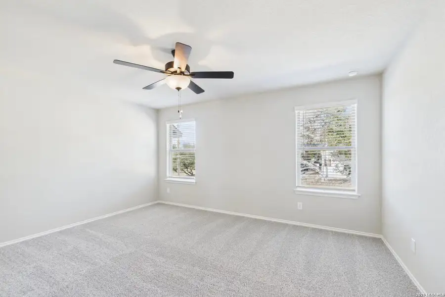 Spacious, unfurnished interior of a new home in Meadows at Oak Creek, San Antonio (Image 26).