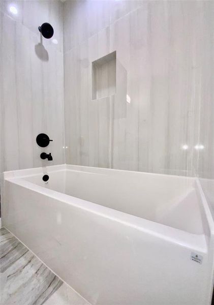 Bathroom 2 Tub