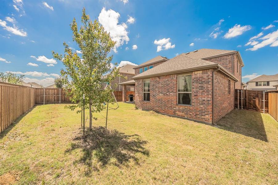 Exterior details and patio area of a home in , Little Elm (Image 3).