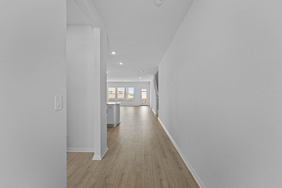 Spacious, unfurnished interior of a new home in Bar W Ranch, Georgetown (Image 31). Spacious, unfurnished interior of a new home in Bar W Ranch, Georgetown (Image 31).