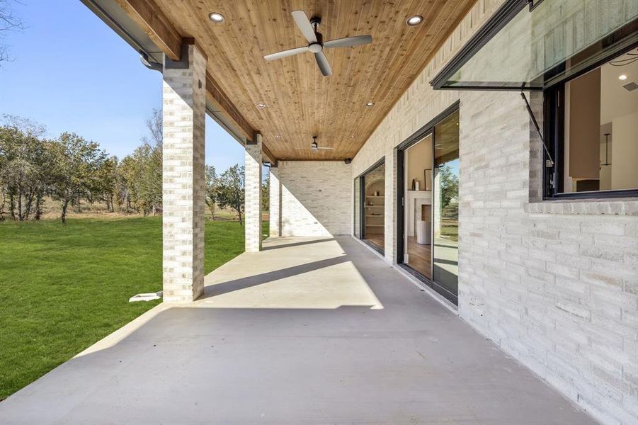 Exterior details and patio area of a home in , Weatherford (Image 26).