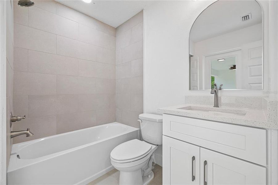 Furnished interior view inside a new home in , Dunnellon (Image 13).