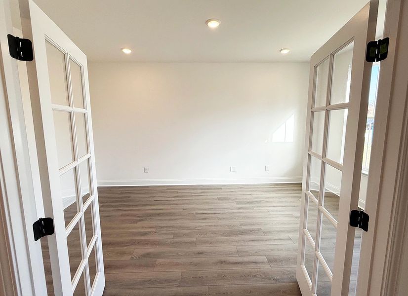 Spacious, unfurnished interior of a new home in Willow Landing, Mount Juliet (Image 14).