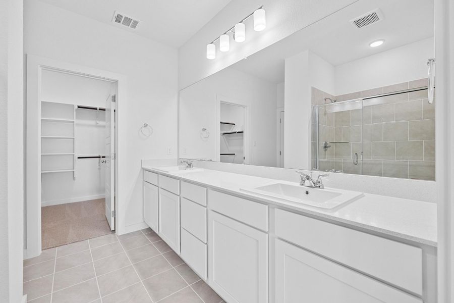 Furnished interior view inside a new home in Lakeside at Tessera, Lago Vista (Image 9).