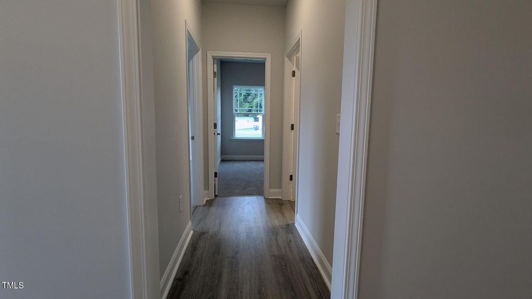 Spacious, unfurnished interior of a new home in Harvest Creek, Nashville (Image 9).