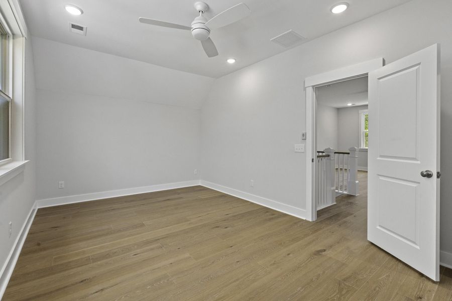 Spacious, unfurnished interior of a new home in , Mount Pleasant (Image 20).