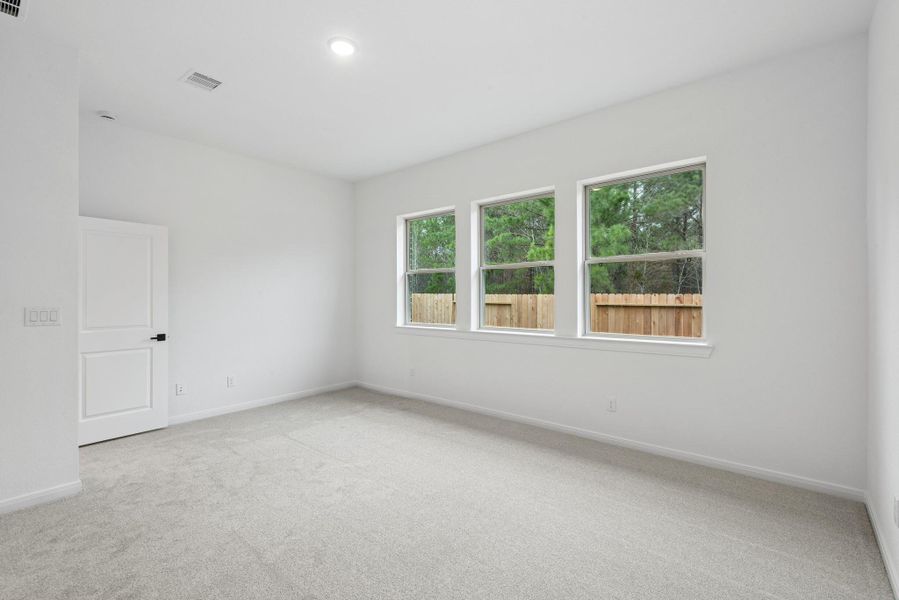 Spacious, unfurnished interior of a new home in Escondido 60', Magnolia (Image 34).