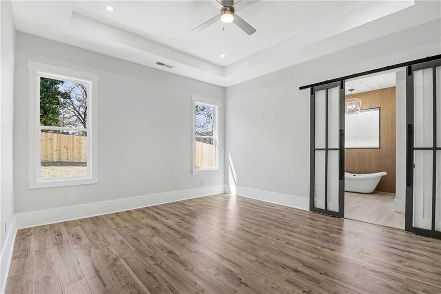 Spacious, unfurnished interior of a new home in , Lawrenceville (Image 35).