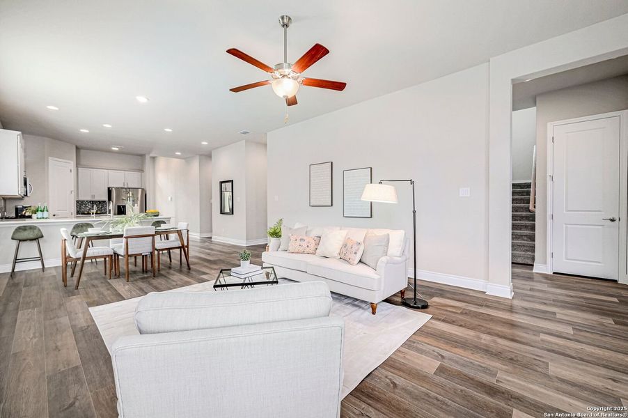 Furnished interior view inside a new home in Elkhorn Ridge At Fair Oaks Ranch: 65's, Boerne (Image 8). Furnished interior view inside a new home in Elkhorn Ridge At Fair Oaks Ranch: 65's, Boerne (Image 8).