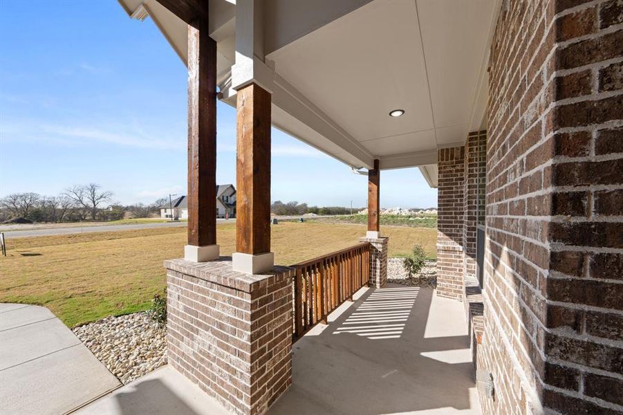 Exterior details and patio area of a home in , Waxahachie (Image 18).