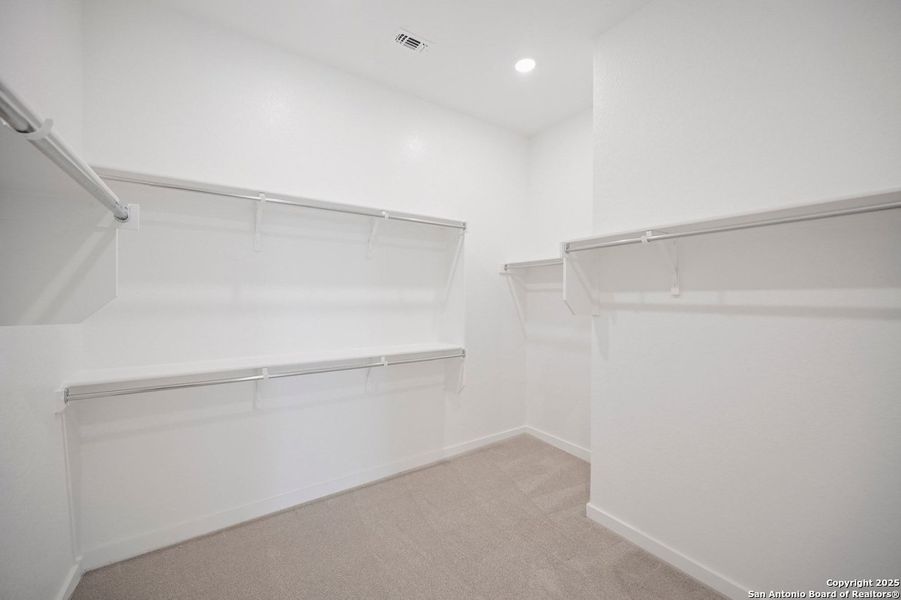 Spacious, unfurnished interior of a new home in , New Braunfels (Image 26). Spacious, unfurnished interior of a new home in , New Braunfels (Image 26).