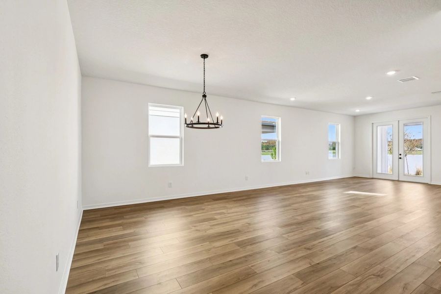 Spacious, unfurnished interior of a new home in Catamaran Cove, Rockledge (Image 12).
