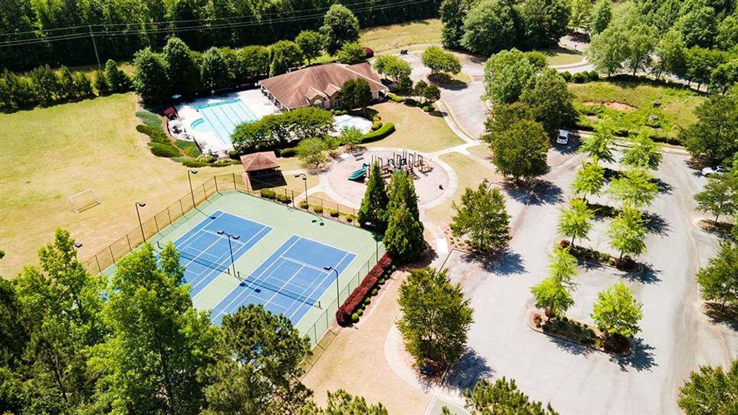 Community amenities in Heritage Pointe, Senoia (Image 66).