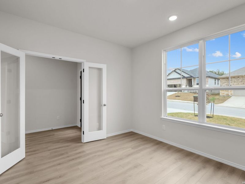 Spacious, unfurnished interior of a new home in Royal Crest, San Antonio (Image 26). Spacious, unfurnished interior of a new home in Royal Crest, San Antonio (Image 26).