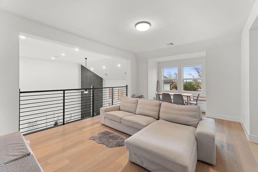 Furnished interior view inside a new home in Mustang Lakes: 86ft. lots, Celina (Image 18). Furnished interior view inside a new home in Mustang Lakes: 86ft. lots, Celina (Image 18).