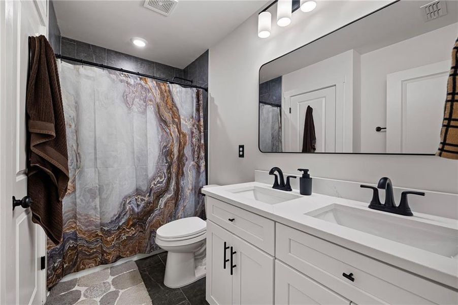 Furnished interior view inside a new home in Ferguson Corners, Emerson (Image 31).