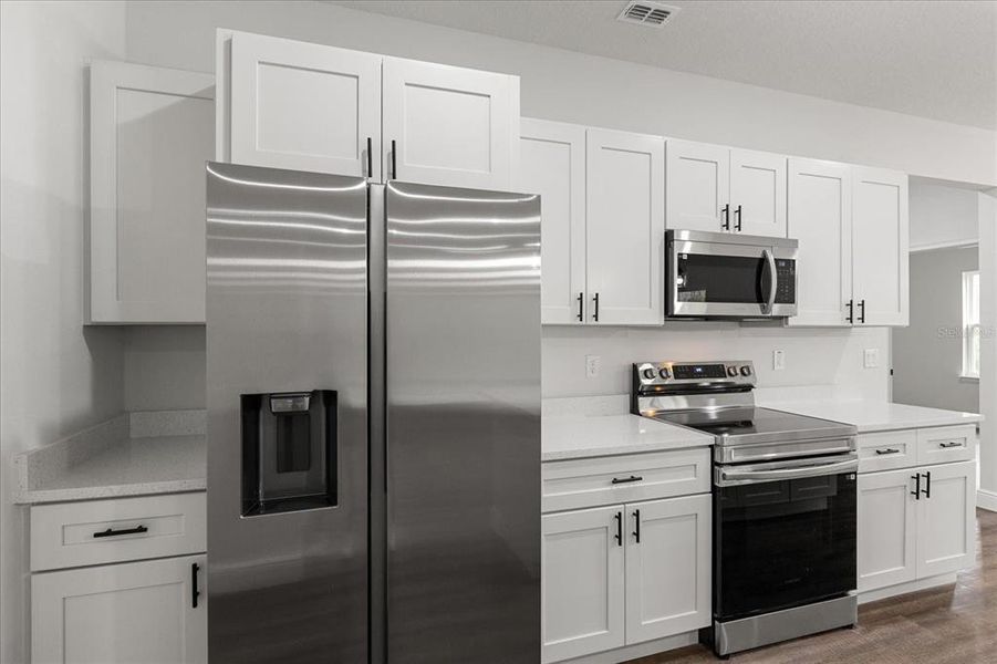 Spacious, unfurnished interior of a new home in , Ocala (Image 40).