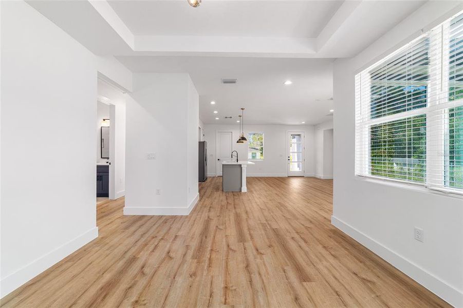 Spacious, unfurnished interior of a new home in , Ocala (Image 17).