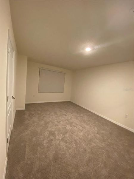 Spacious, unfurnished interior of a new home in , St. Cloud (Image 14).