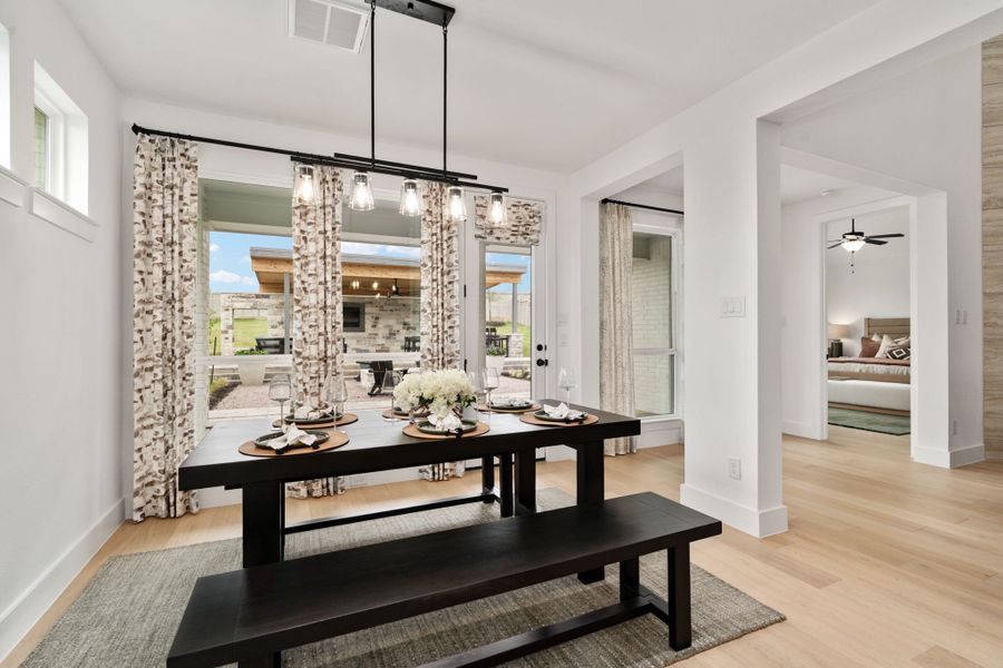 Plan 1565 Dining Area Representative Photo Plan 1565 Dining Area Representative Photo