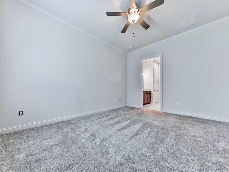 Spacious, unfurnished interior of a new home in , Ellijay (Image 13).