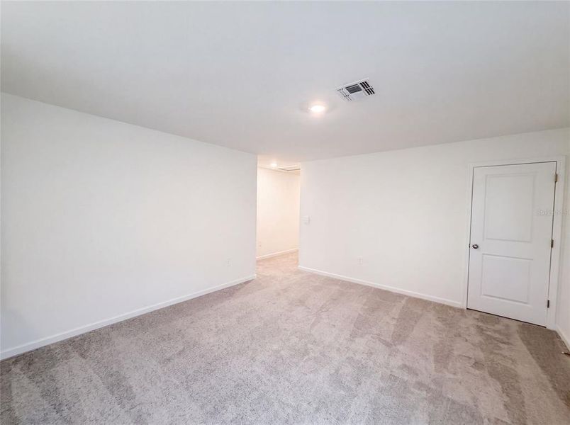 Spacious, unfurnished interior of a new home in Wynnstone, Davenport (Image 13). Spacious, unfurnished interior of a new home in Wynnstone, Davenport (Image 13).