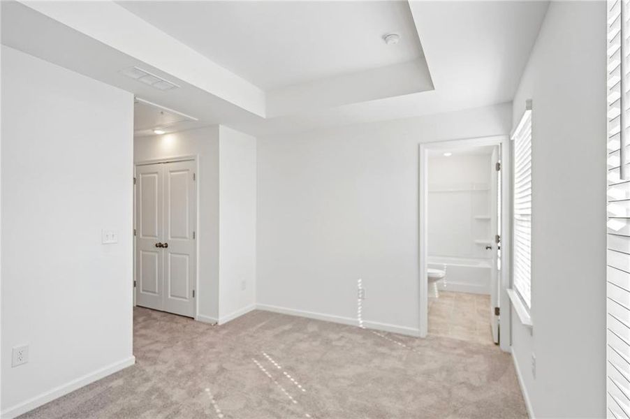 Spacious, unfurnished interior of a new home in Rosewood Farm, Lawrenceville (Image 26).