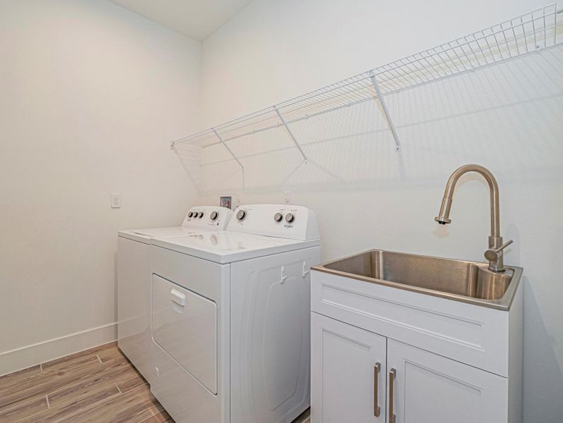 Furnished interior view inside a new home in , Port St. Lucie (Image 9).