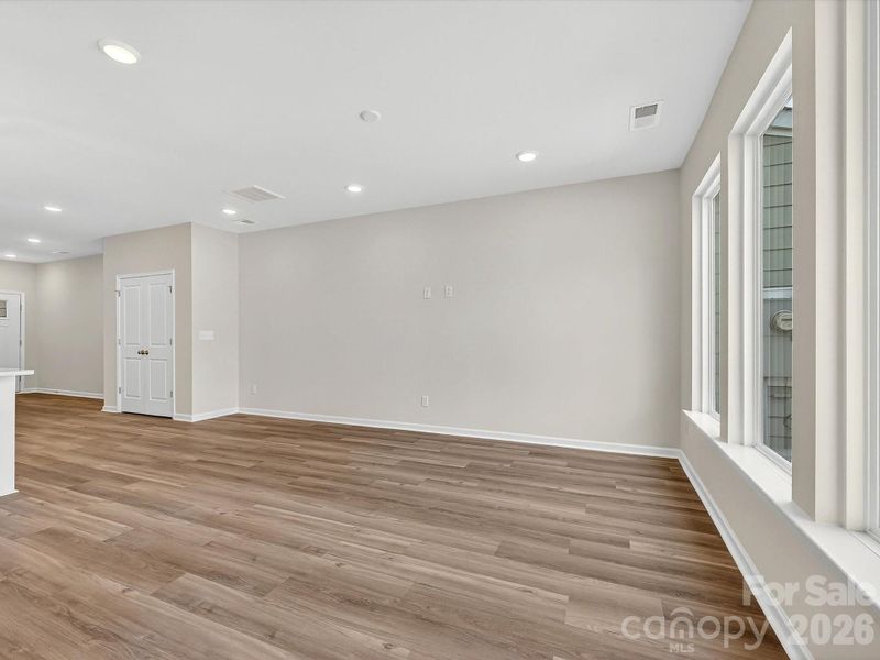Spacious, unfurnished interior of a new home in Westview Towns, Waxhaw (Image 15).